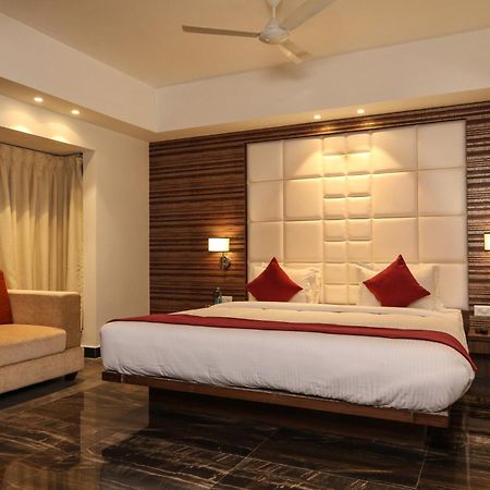 Отель The Grand Asansol Экстерьер фото
