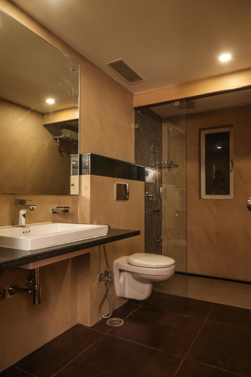 Отель The Grand Asansol Экстерьер фото