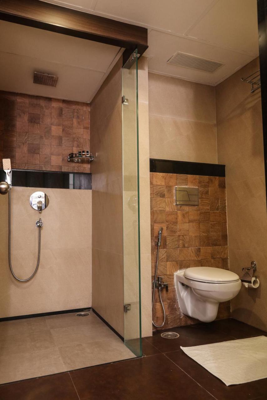 Отель The Grand Asansol Экстерьер фото