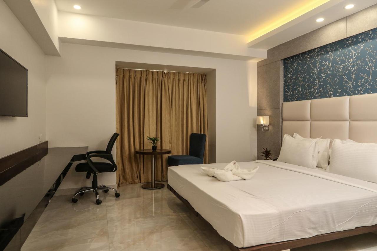 Отель The Grand Asansol Экстерьер фото
